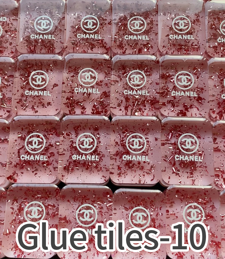Sand flowing tiles customized
