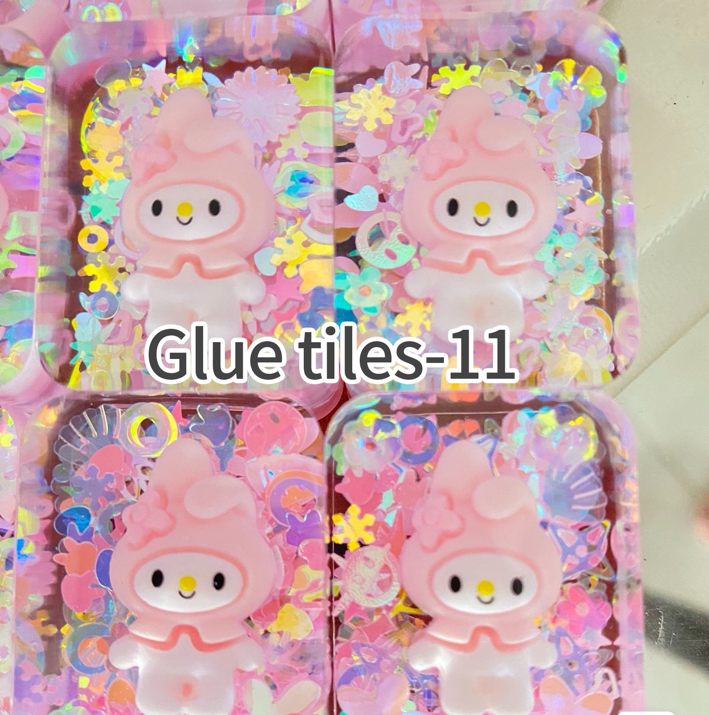 Sand flowing tiles customized